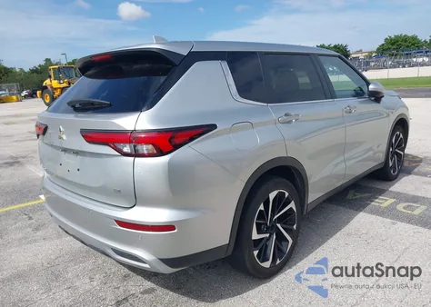 2024 Mitsubishi Outlander Se 2.5 2Wd/Se Black Edition S-Awc/Se Black Edition W/Pano Roof S-Awc из США, поврежденный, VIN JA4J3VA85RZ026738